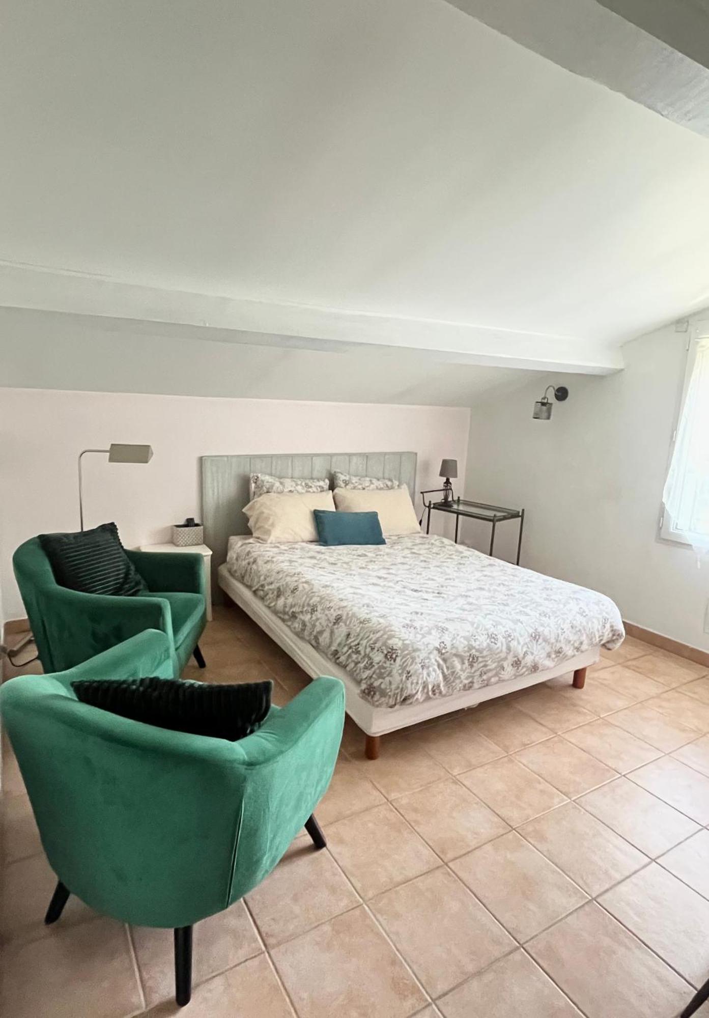 Bed and Breakfast Mas Saint-Ange Lunel  Esterno foto