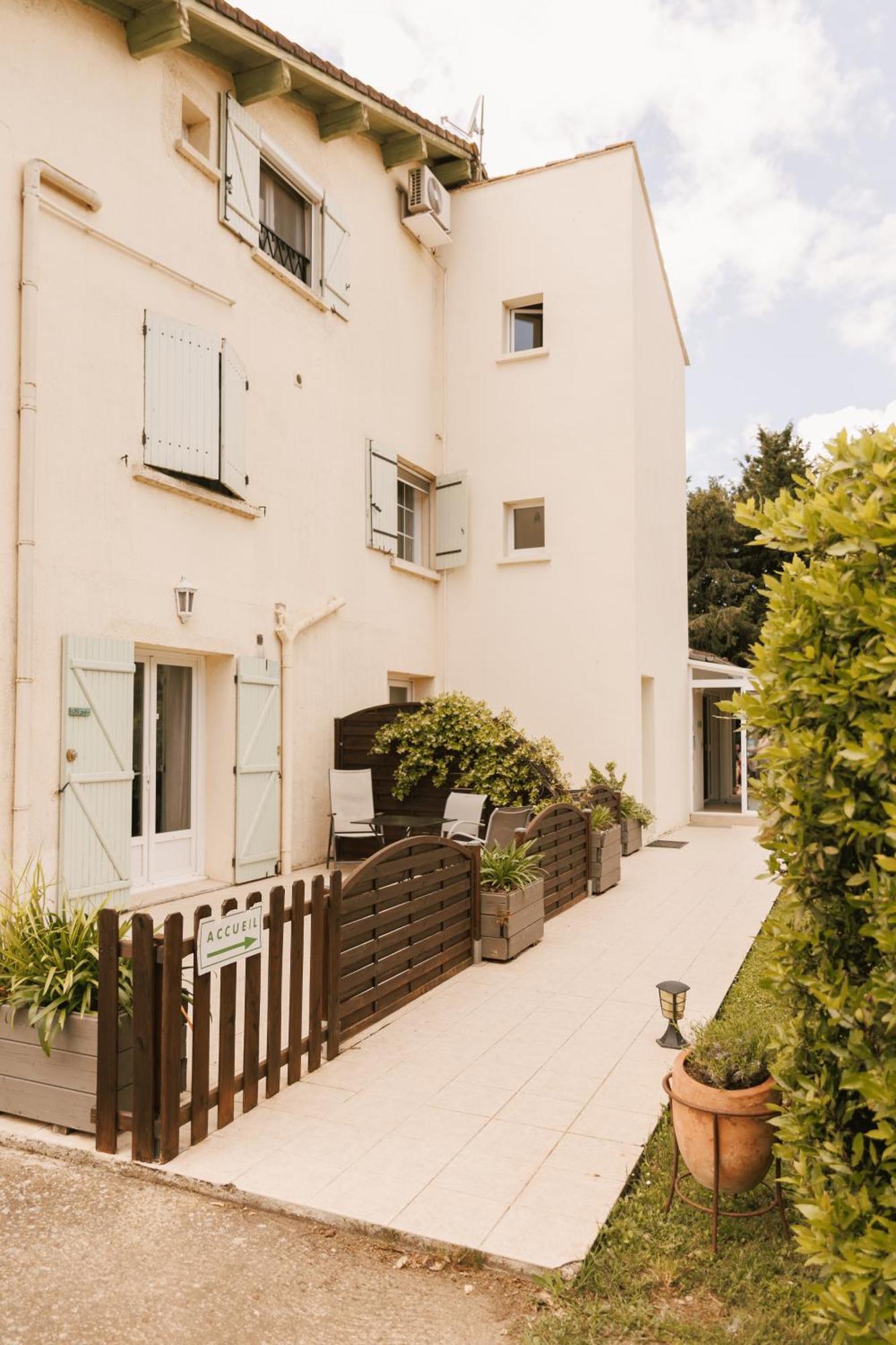 Bed and Breakfast Mas Saint-Ange Lunel  Esterno foto