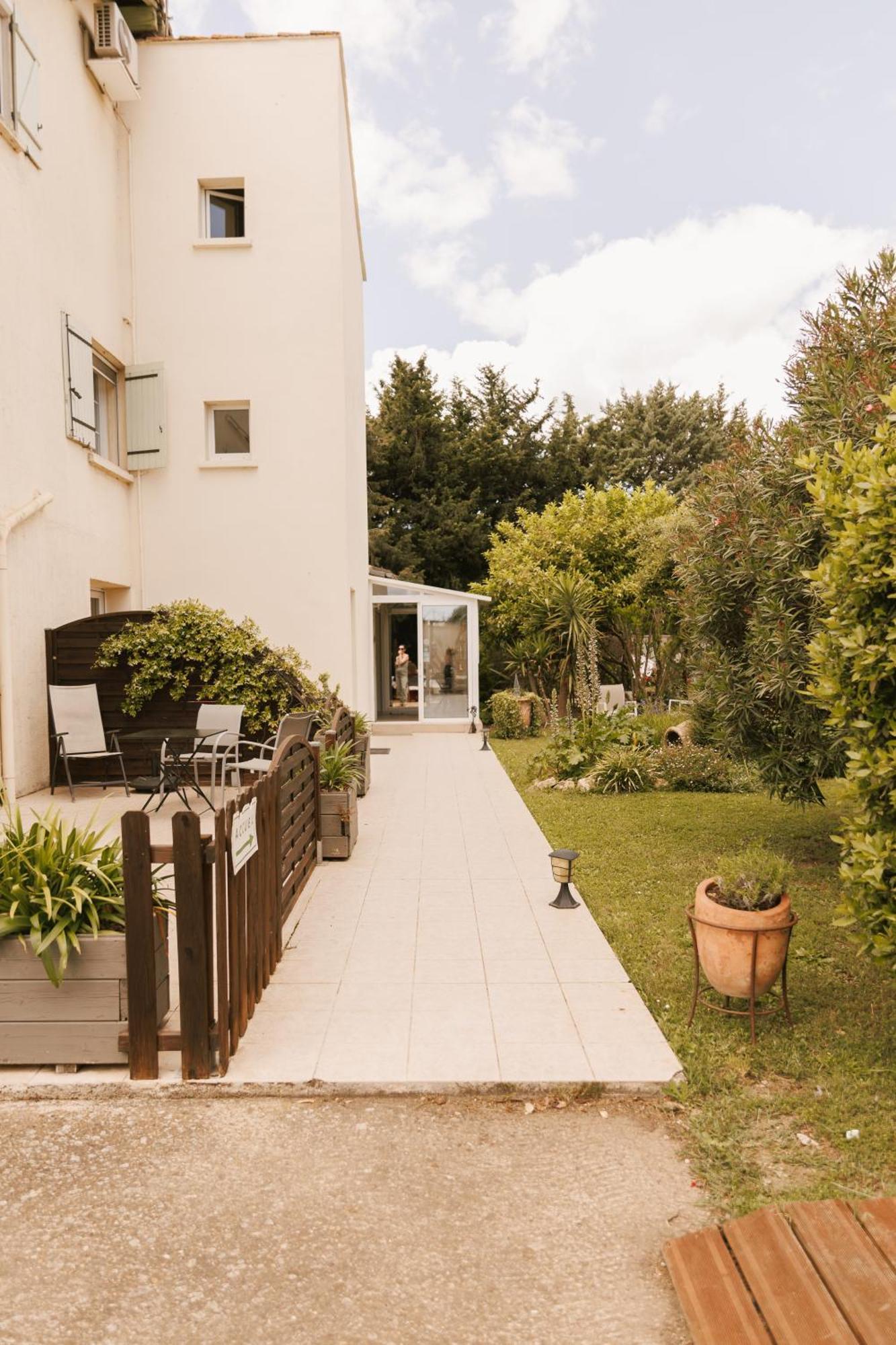 Bed and Breakfast Mas Saint-Ange Lunel  Esterno foto