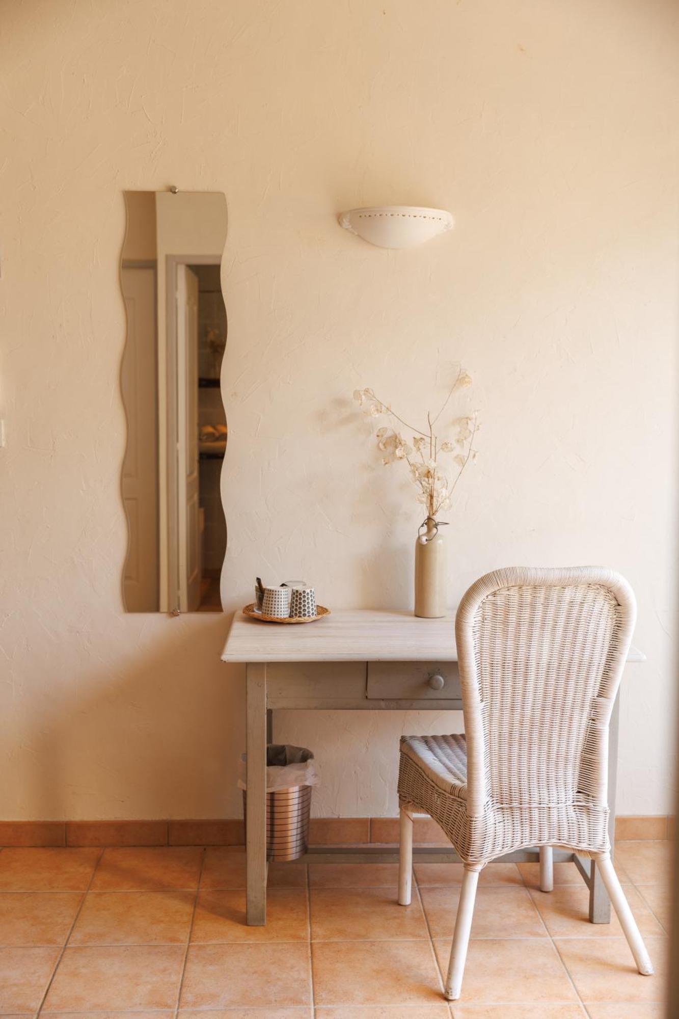 Bed and Breakfast Mas Saint-Ange Lunel  Esterno foto