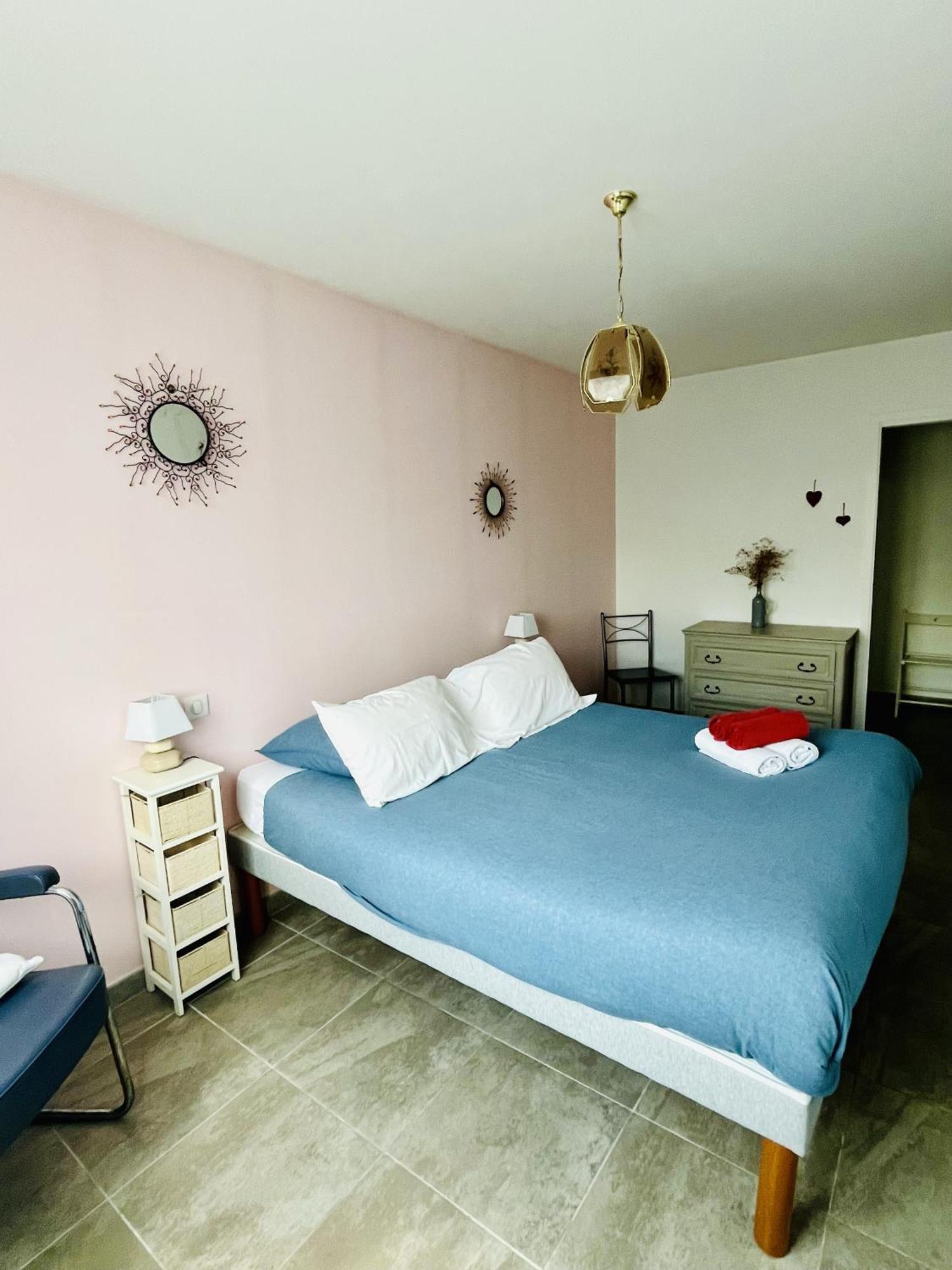 Bed and Breakfast Mas Saint-Ange Lunel  Esterno foto