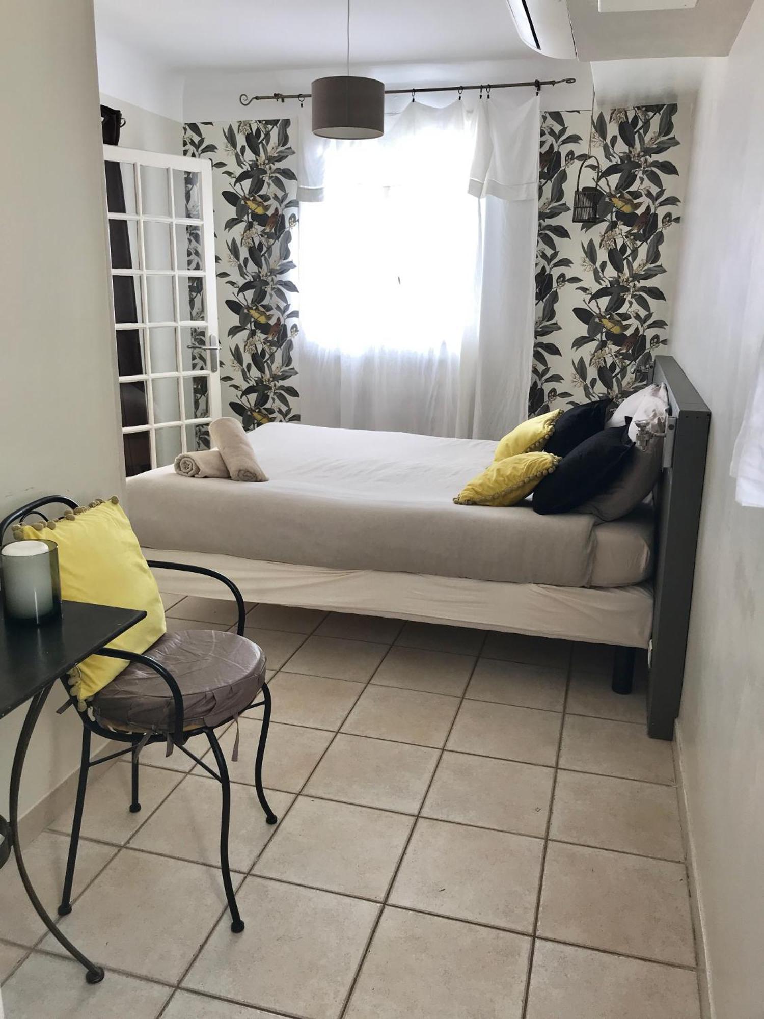 Bed and Breakfast Mas Saint-Ange Lunel  Esterno foto